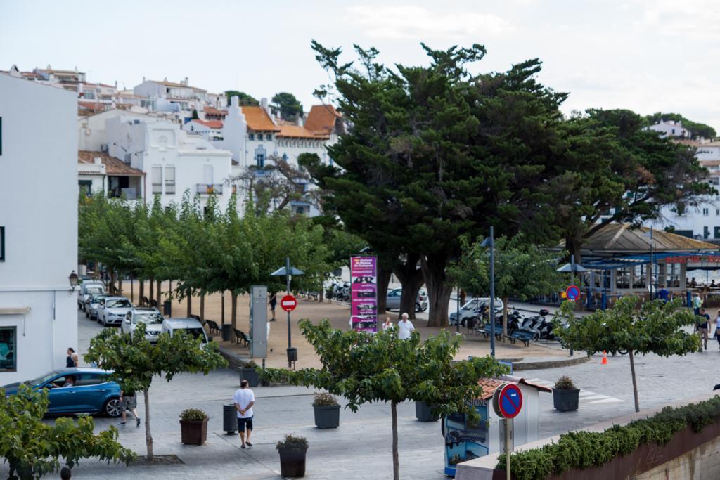 Hotel Hostal Marina Cadaqués Zewnętrze zdjęcie