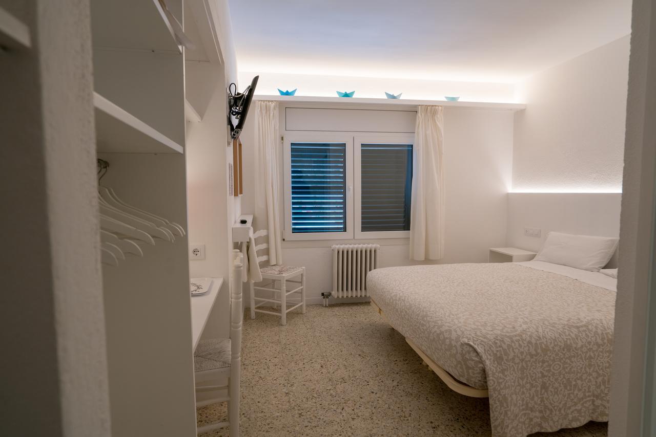 Hotel Hostal Marina Cadaqués Zewnętrze zdjęcie